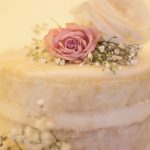 Amazing-Tipis-Wedding-Cake-Rose